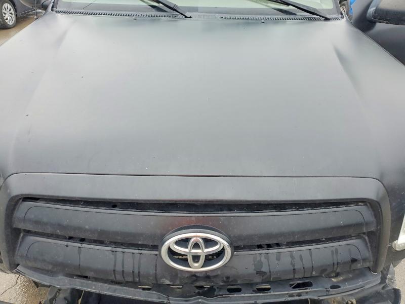2004 Toyota Tundra Base