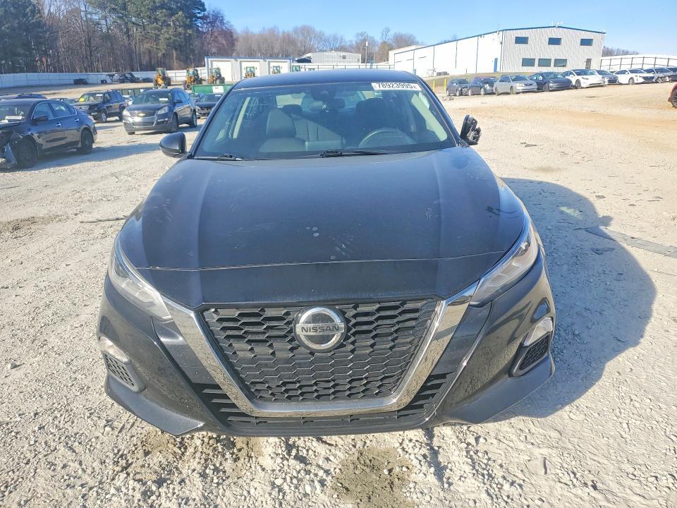 2021 Nissan Altima 2.5 sv