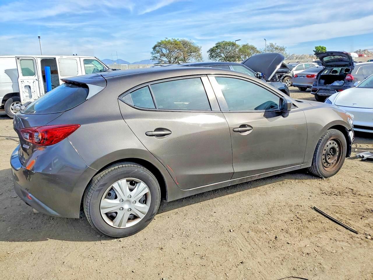 2014 Mazda 3 Sport