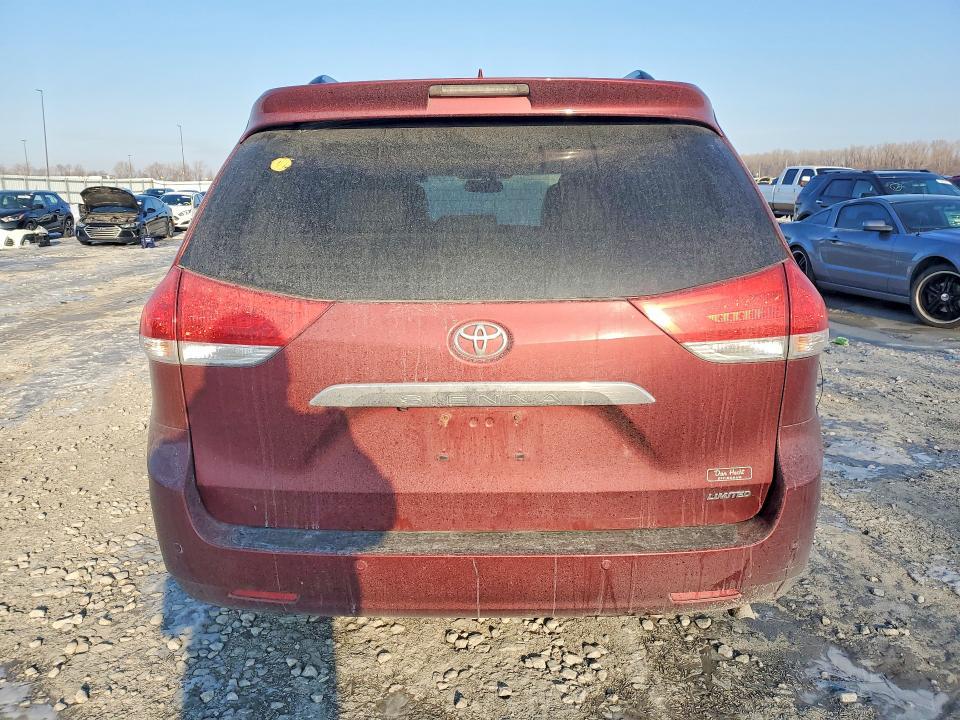 2014 Toyota Sienna xle