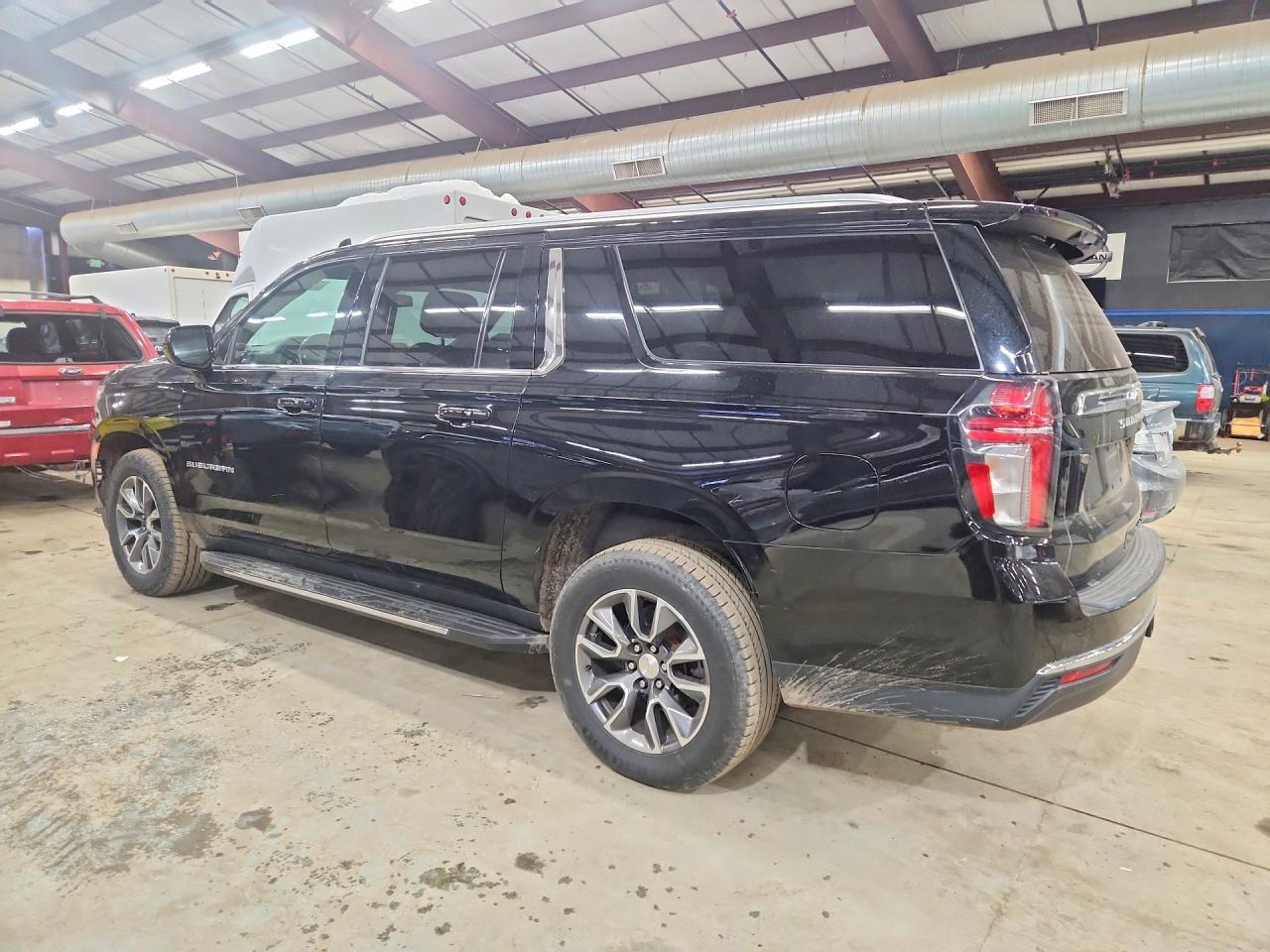 2021 Chevrolet Suburban K1500 lt