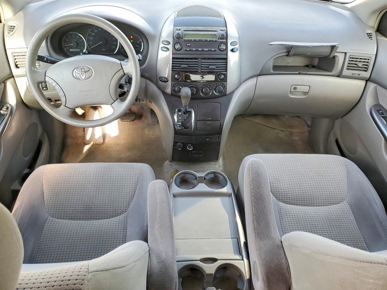 2006 Toyota Sienna ce