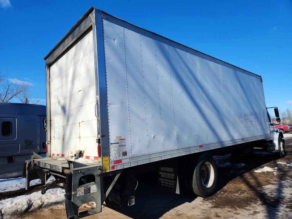 2018 Freightliner Business Class M2 BOX Truck