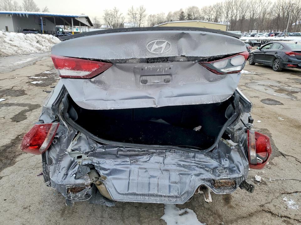 2018 Hyundai Elantra se