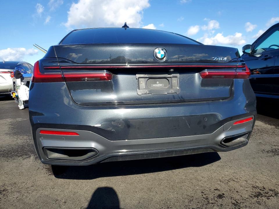 2021 BMW 740 i