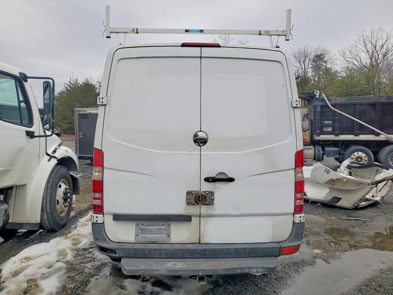 2017 Freightliner Sprinter 2500 2WD V6 Tdsl Cargo 3.0l Worker Standa
