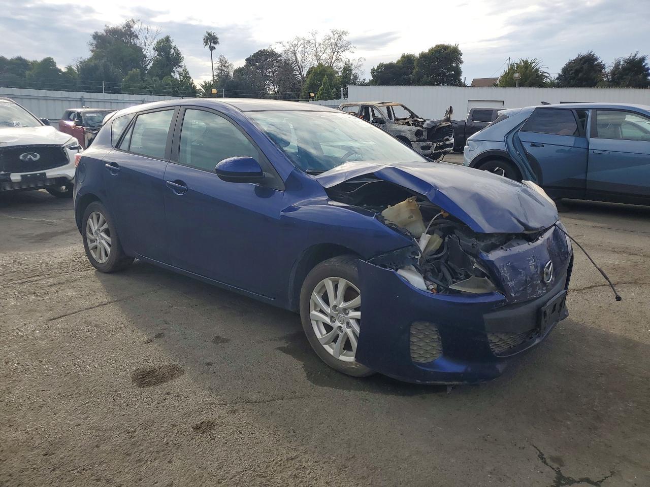 2012 Mazda 3 I