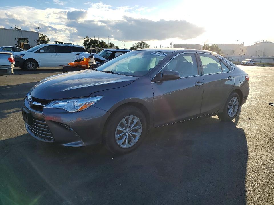 2017 Toyota Camry le
