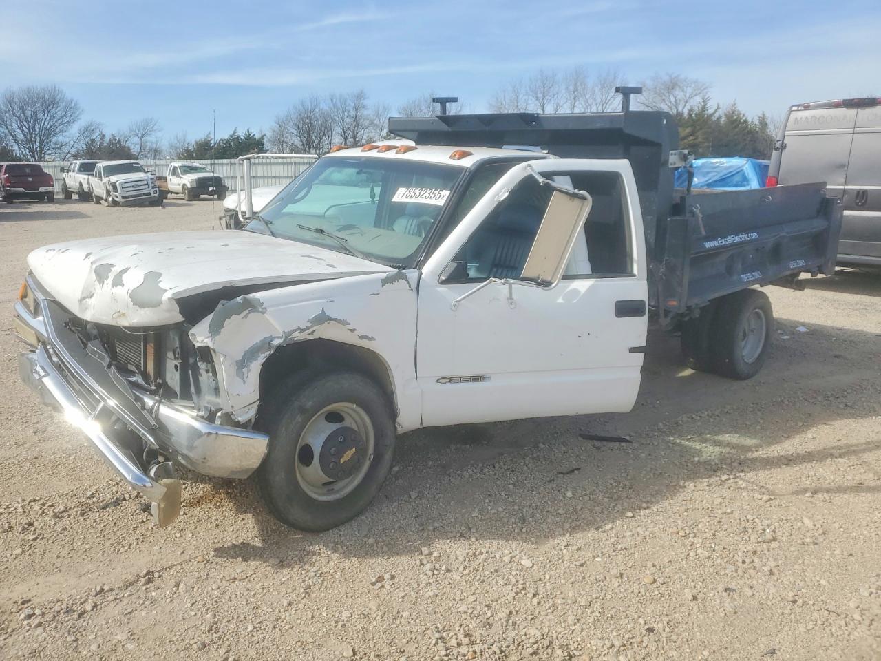 2000 Chevrolet GMT-400 C3500