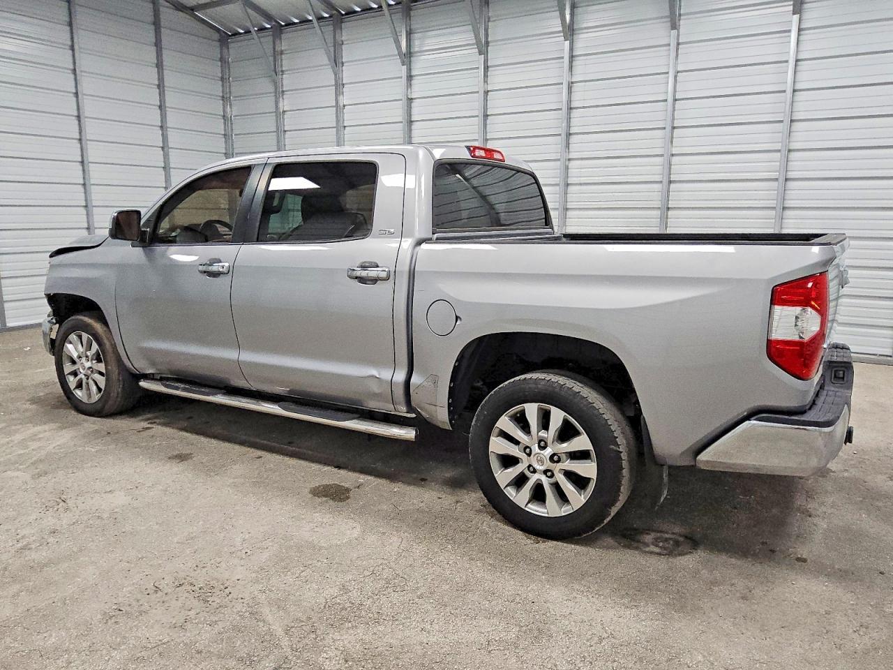 2017 Toyota Tundra SR5