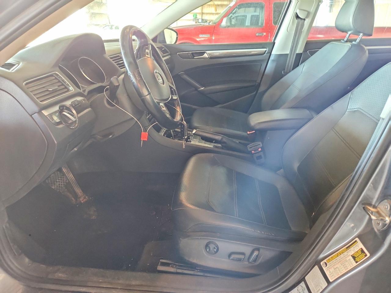2016 Volkswagen Passat se
