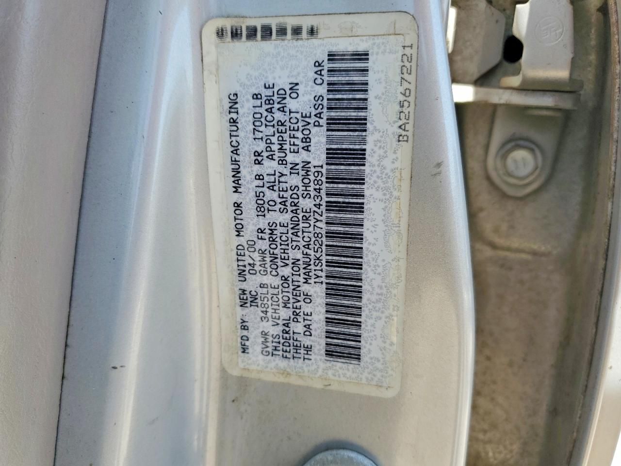 2000 Chevrolet Geo Prizm Base