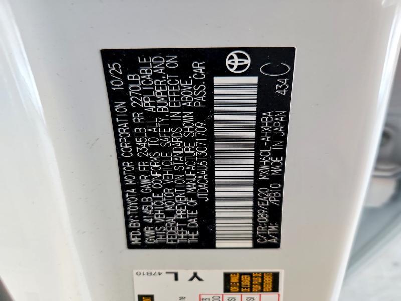 2026 Toyota Prius le