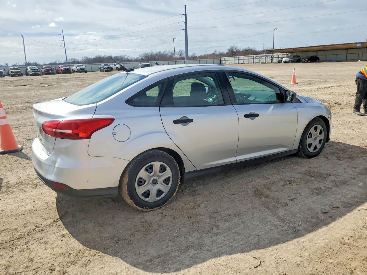 2016 Ford Focus s