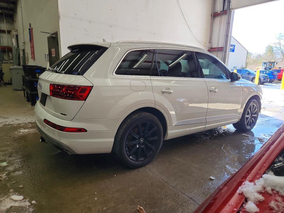 2019 Audi Q7 Premium Plus