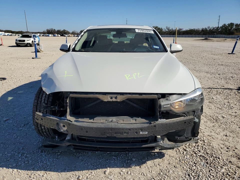 2014 BMW 320 i