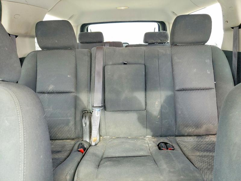 2014 Chevrolet Suburban C1500 ls