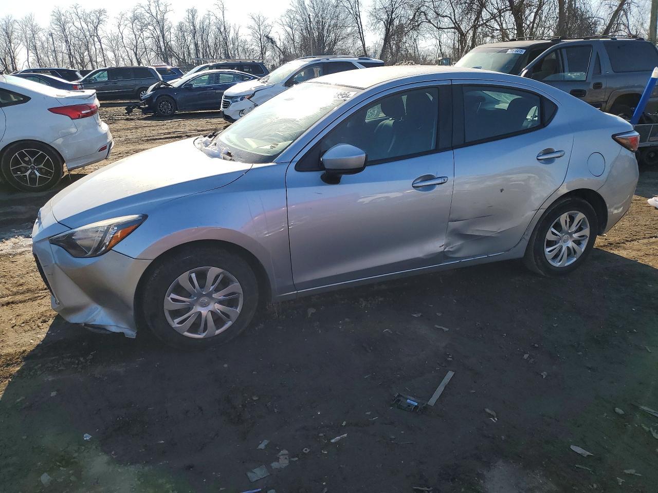 2019 Toyota Yaris l
