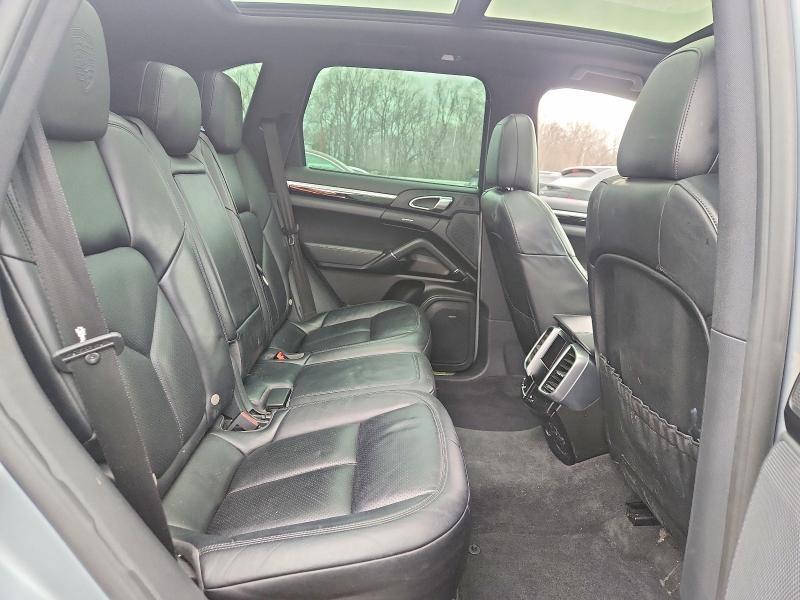 2017 Porsche Cayenne se Hybrid Platinum