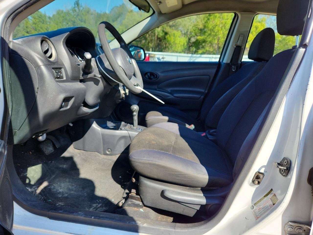 2012 Nissan Versa s