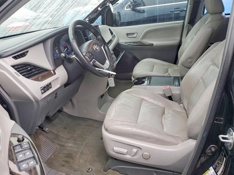2016 Toyota Sienna xle