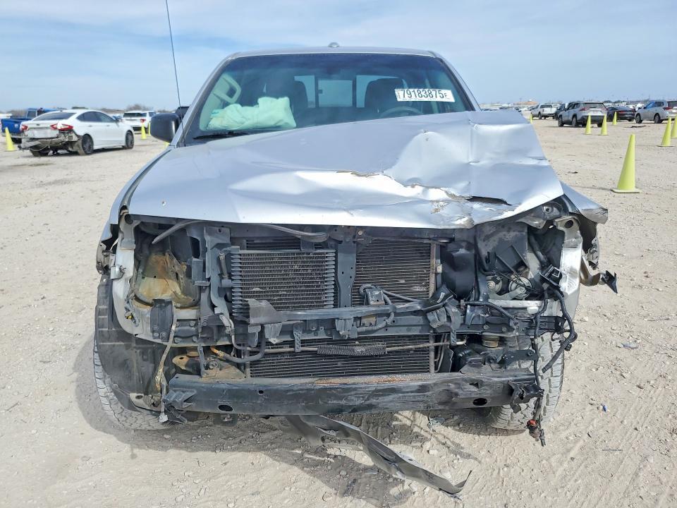 2017 Nissan Frontier sv
