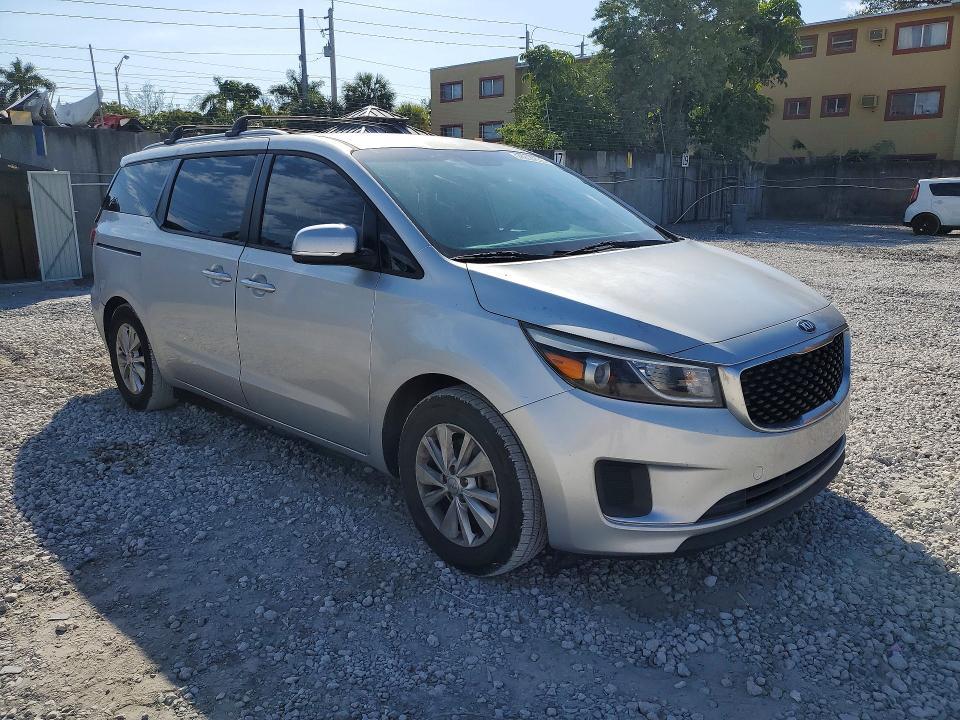 2016 KIA Sedona lx
