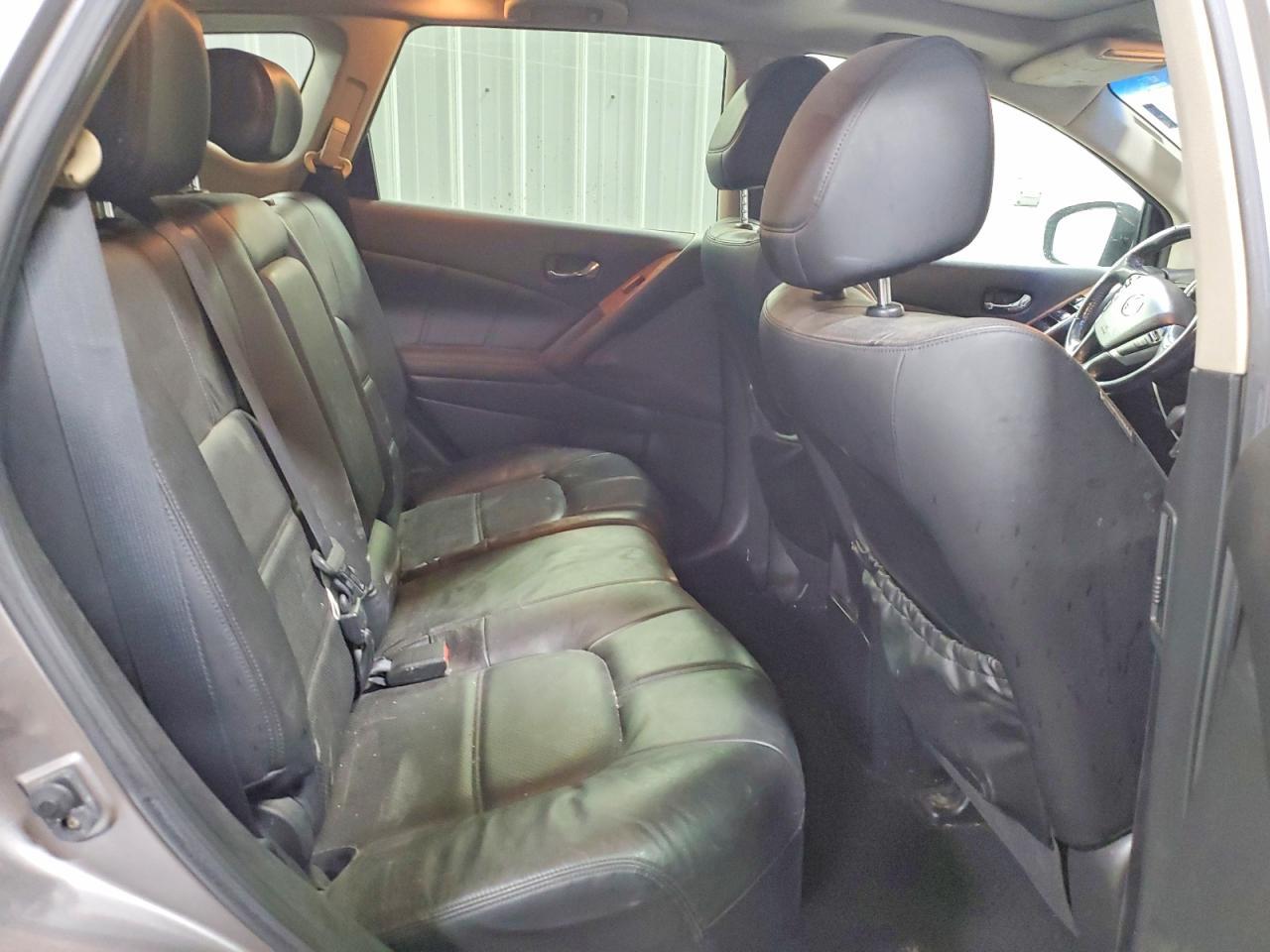 2011 Nissan Murano s