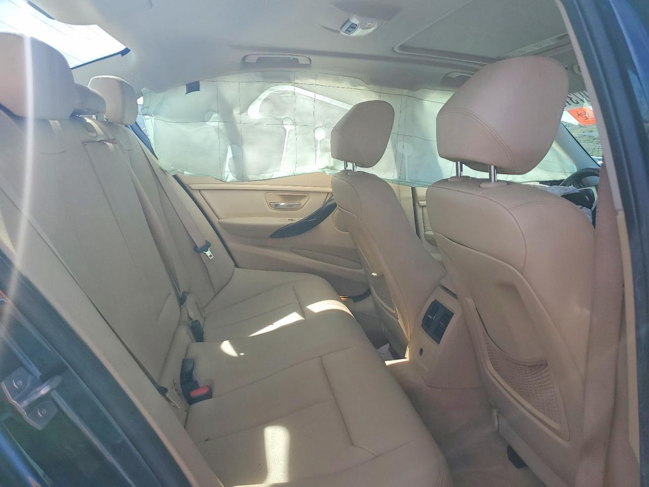 2015 BMW 328 i