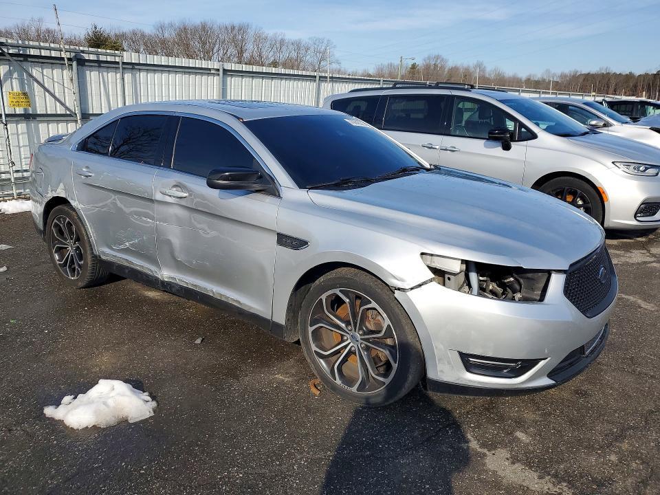 2017 Ford Taurus sho