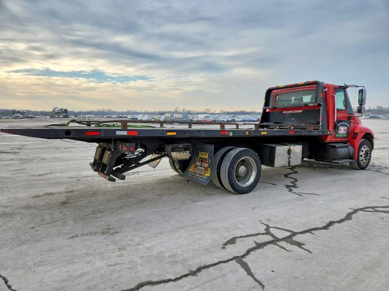 2003 International 4300 Rollback Truck
