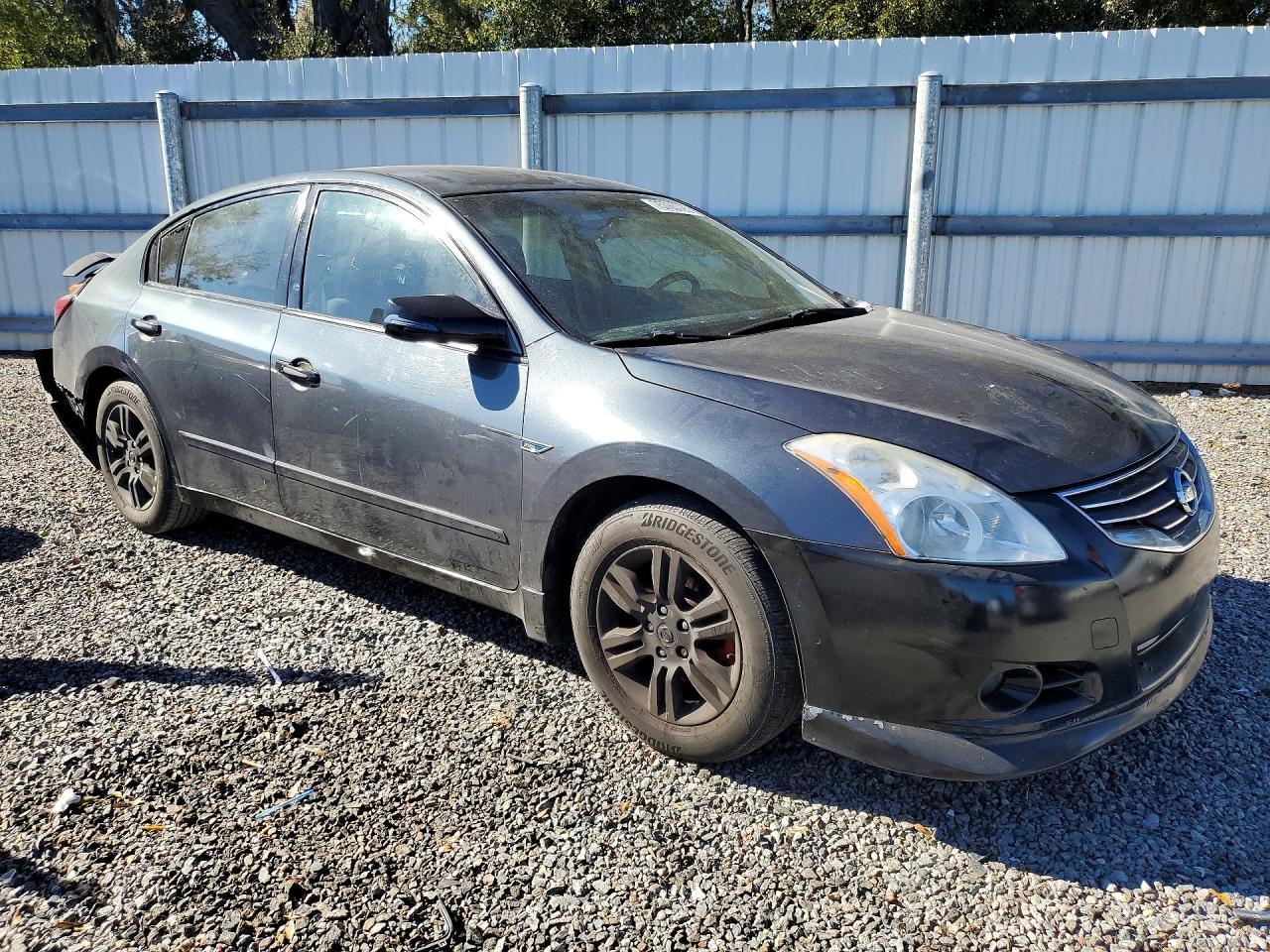 2011 Nissan Altima Base