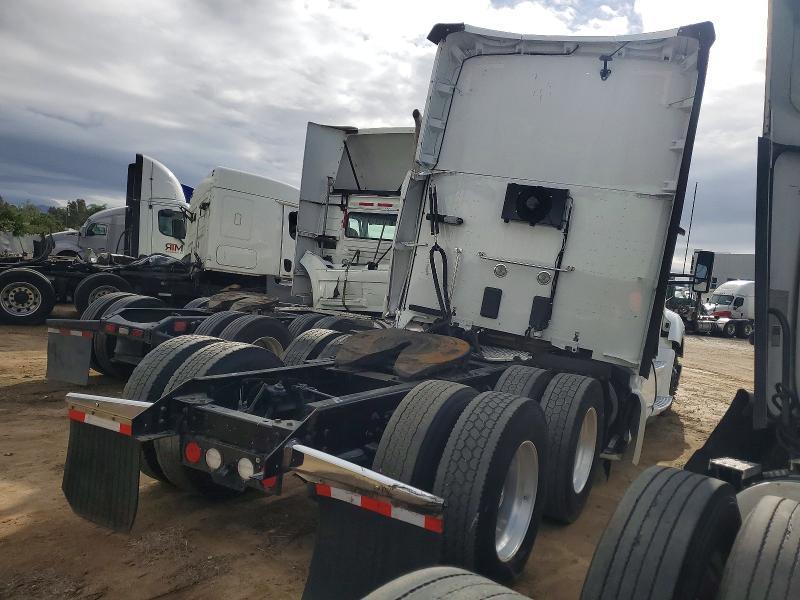 2019 Kenworth T680 Semi Truck