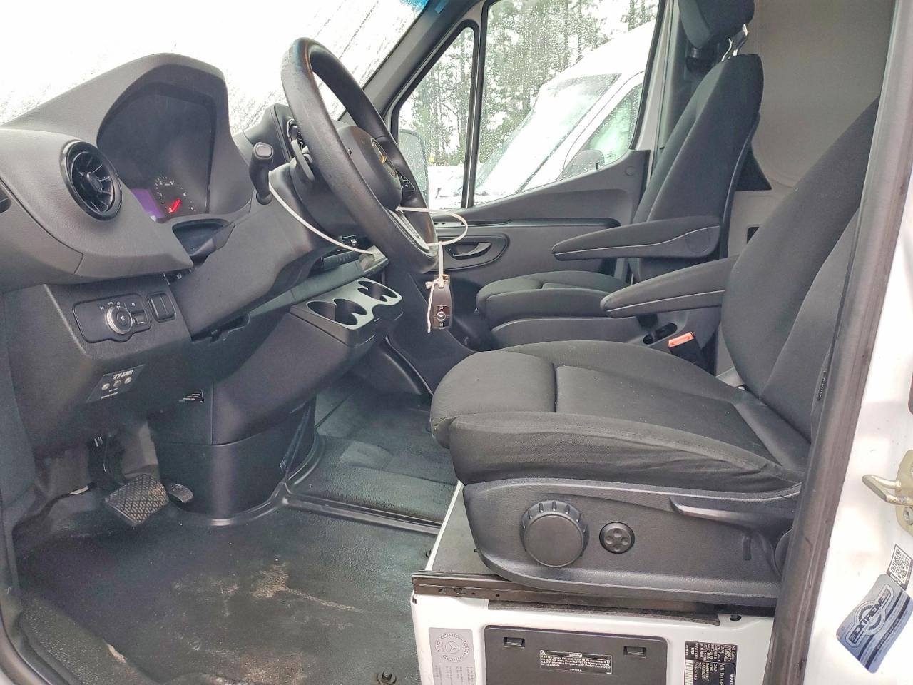 2020 Mercedes-Benz 2020 Mercedes Benz Sprinter 2500 Delivery Van