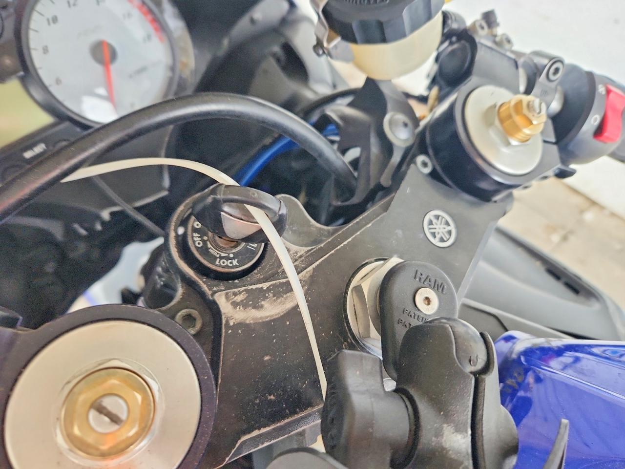 2005 Yamaha YZFR6 L