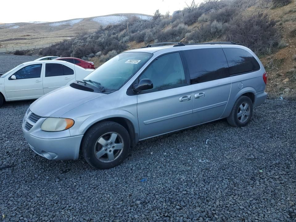 2005 Dodge Grand Caravan sxt