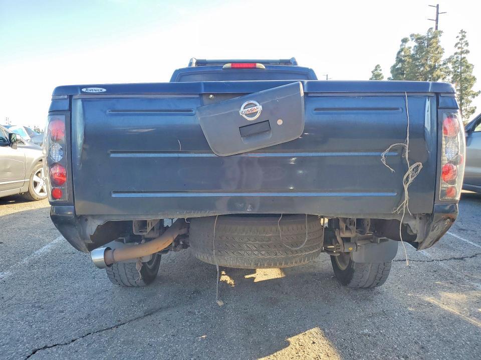 2003 Nissan Frontier Crew Cab XE
