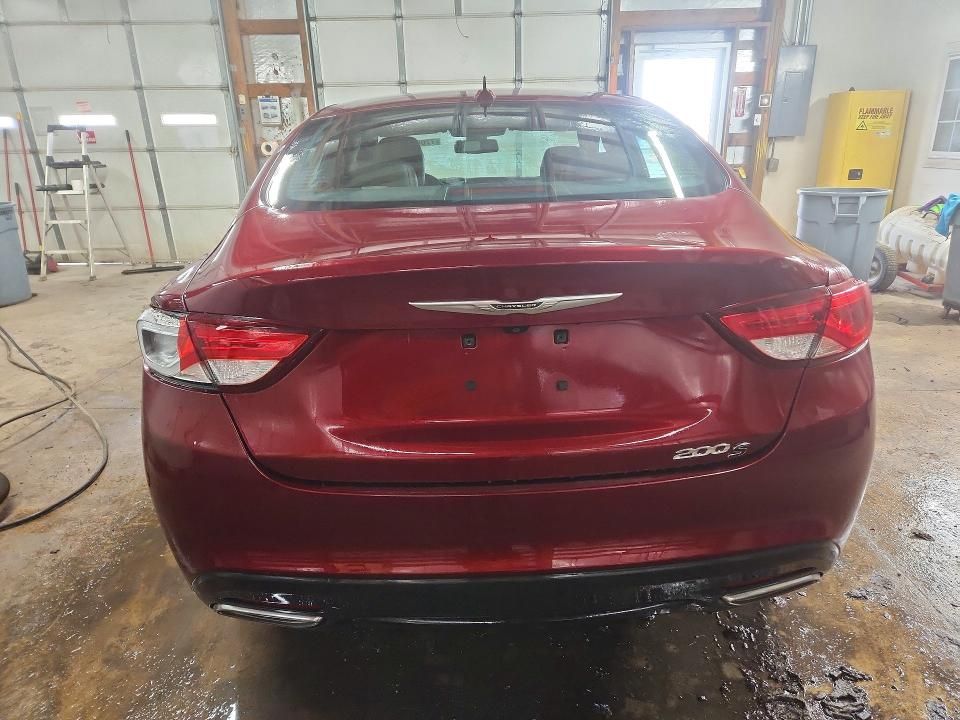 2015 Chrysler 200 s