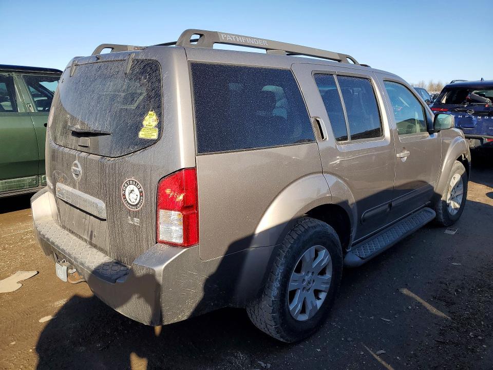 2006 Nissan Pathfinder le