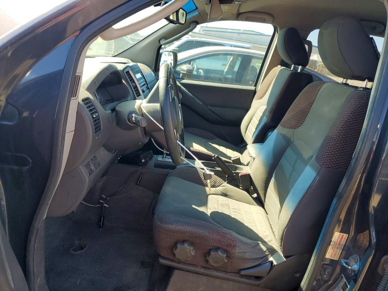 2011 Nissan Frontier S