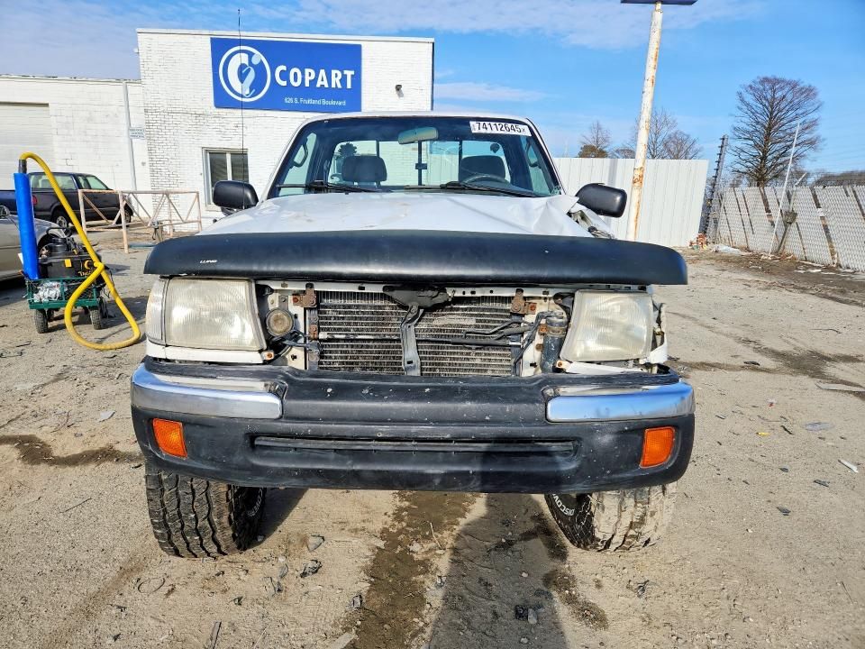 1999 Toyota Tacoma