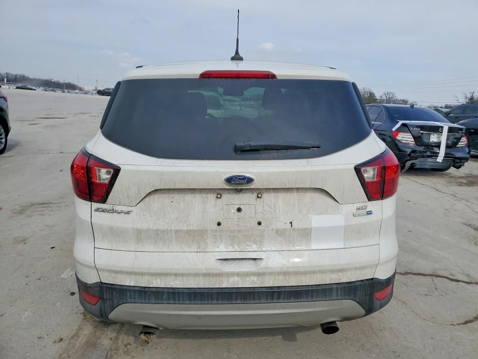2019 Ford Escape se