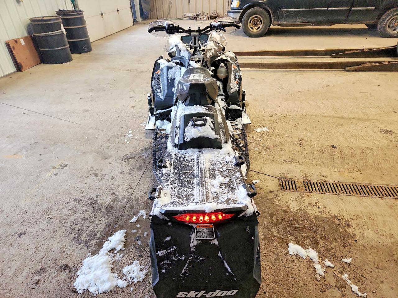 2023 Skidoo Snowmobile