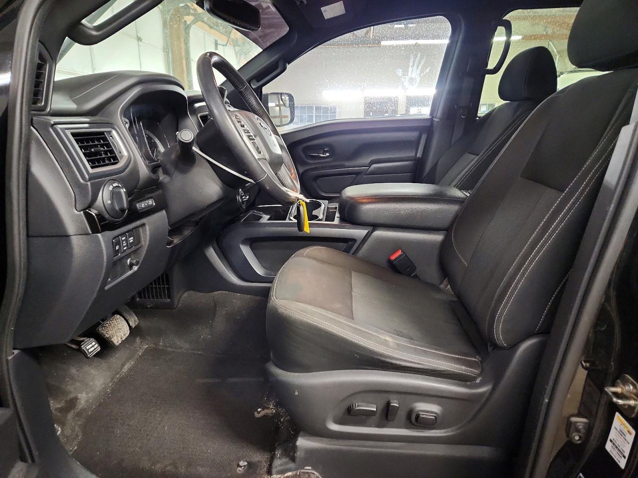 2019 Nissan Titan SV