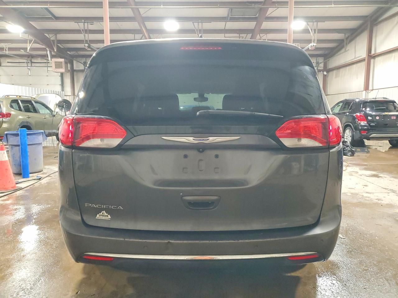 2017 Chrysler Pacifica Touring l