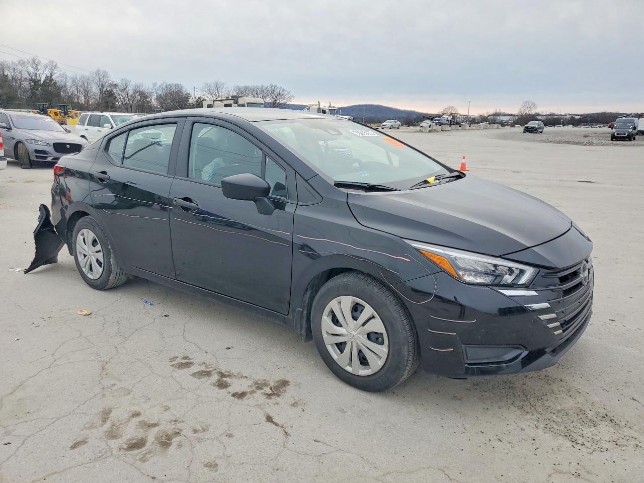 2025 Nissan Versa s