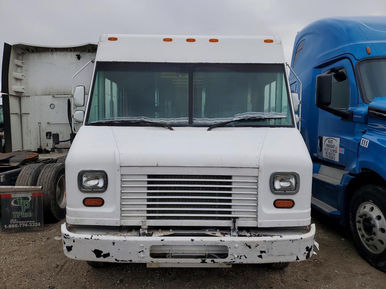 2012 Ford F59 Delivery Truck