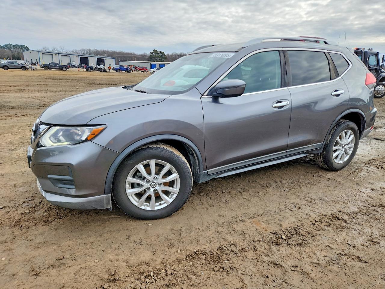 2017 Nissan Rogue sv