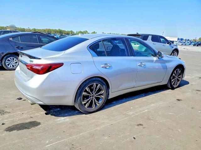2018 Infiniti Q50 Pure