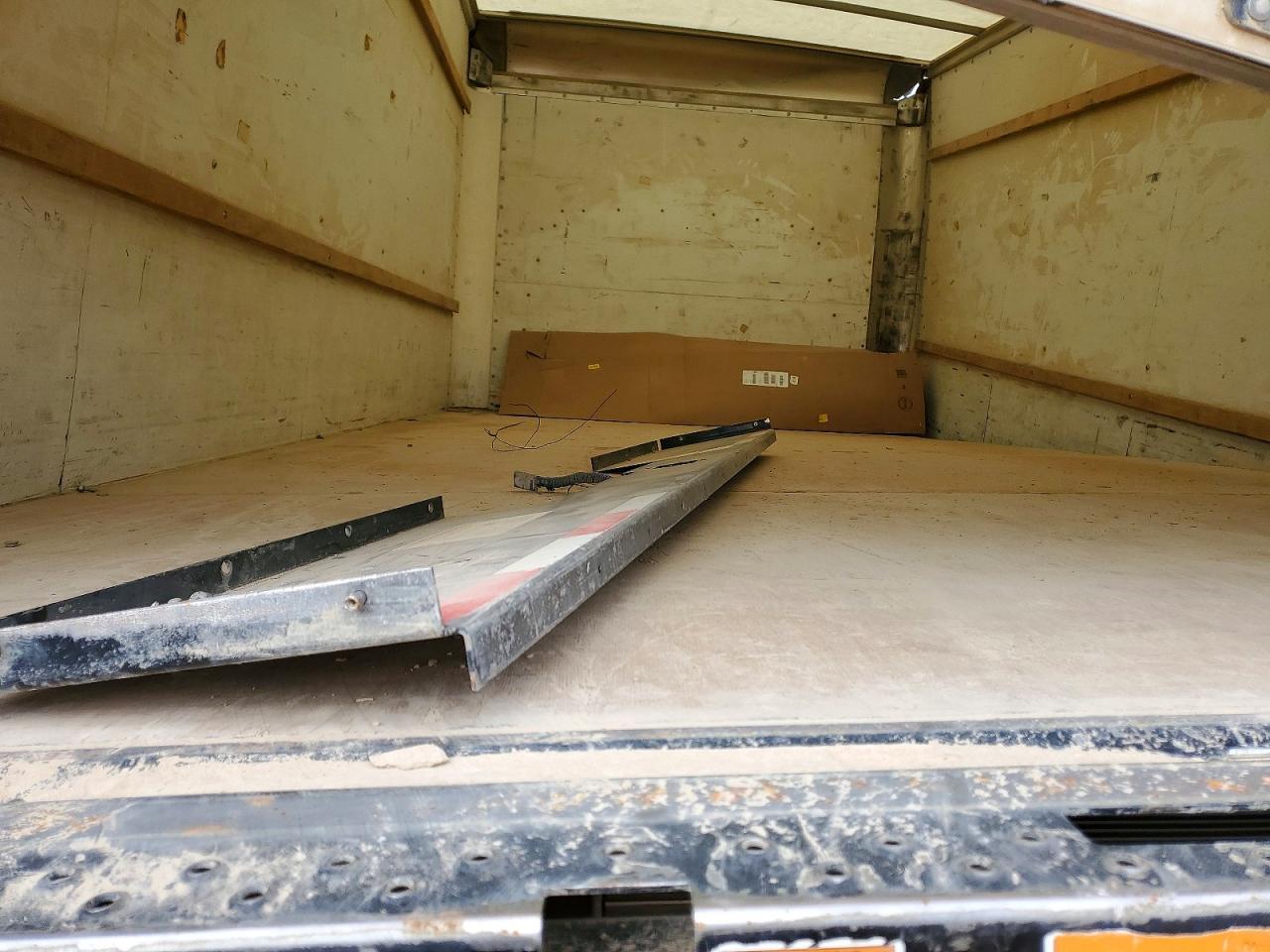 2023 GMC Savana BOX Truck